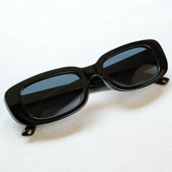 y2k rectangle retro style Black Frame, Dark Lens frame sunglasses - Picture 1 of 8